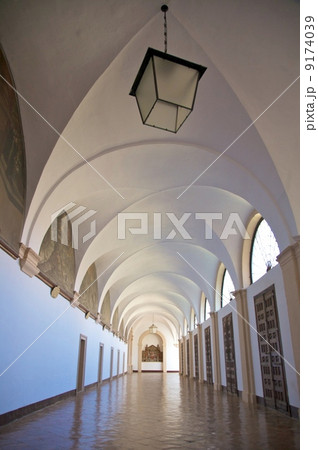 passage with lanterns in monastery 9174039