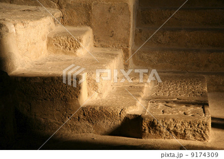 tomb stairs 9174309
