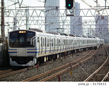 横須賀 総武快速線 E217系 市川駅 横須賀 総武快速線 E217系 市川駅 9176633