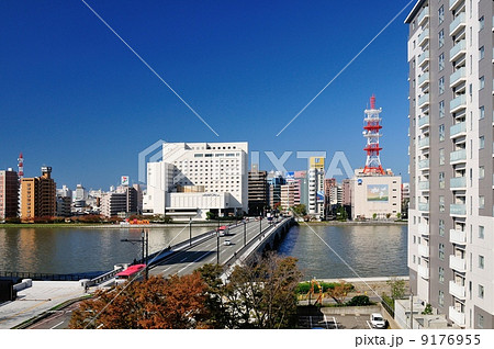 万代橋と信濃川 万代橋と信濃川 9176955