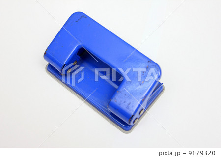 Paper driller 9179320