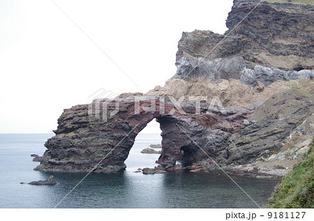 隠岐島前の国賀海岸通天橋の景色 9181127