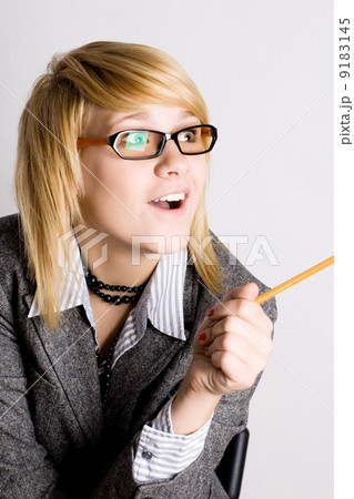 businesswoman with pencil 9183145