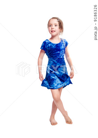Dancing little girl Dancing little girl 9186326