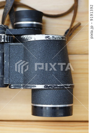 binoculars 9191392