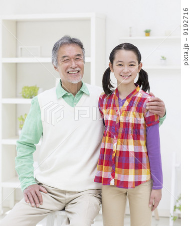 日本人の祖父と孫 日本人の祖父と孫 9192716