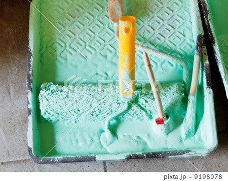 plastic paint tray and paintbrushes plastic paint tray and paintbrushes 9198078