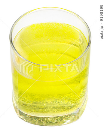 glass of yellow carbonated water with vitamin C 9198199