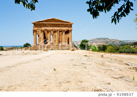 antique Temple of Concordia in Valley of the Temples 9198637