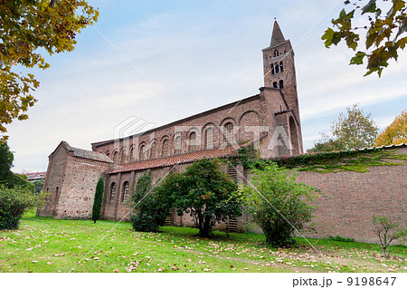 Basilica San Giovanni Evangelista in Ravenna Basilica San Giovanni Evangelista in Ravenna 9198647