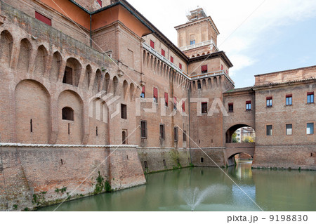 canal and Castle Estense e in Ferrara canal and Castle Estense e in Ferrara 9198830