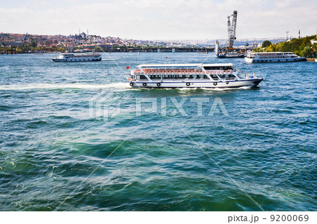 Cruise ships in Bosphorus, Istanbul Cruise ships in Bosphorus, Istanbul 9200069