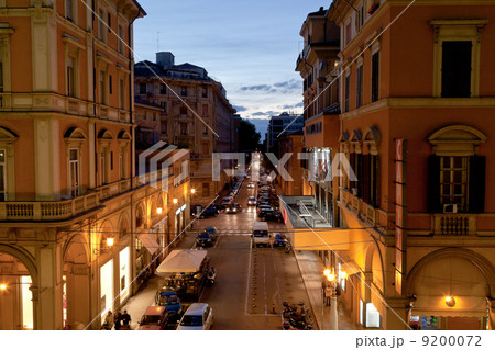 view of via dell Indipendenza in Bologna 9200072