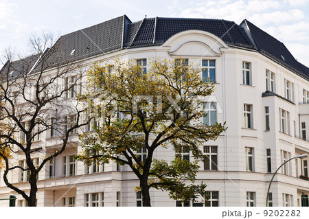 Urban apartment building in western Berlin Urban apartment building in western Berlin 9202282