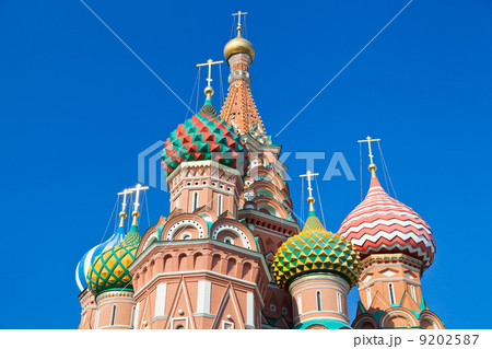 domes of Saint Basil's Cathedral in Moscow 9202587