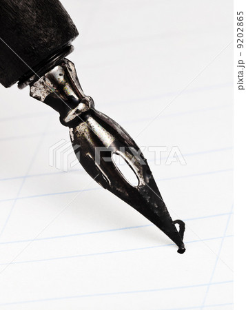 dot letter I with metal nib 9202865
