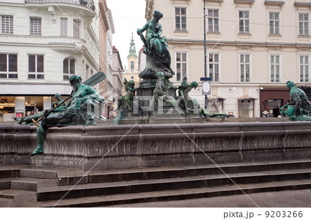 fountain Donnerbrunnen in Vienna, Austria fountain Donnerbrunnen in Vienna, Austria 9203266