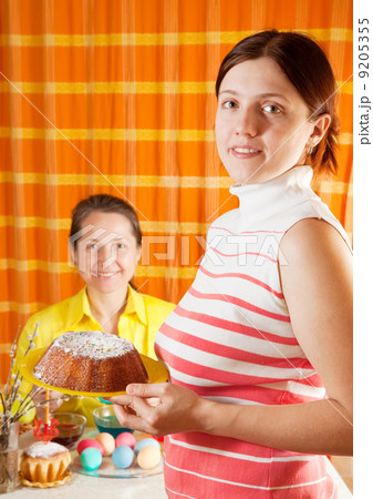 women are preparing for Easter women are preparing for Easter 9205355