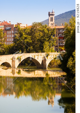 Old bridge over Arga river. Pamplona, Navarre 9219828