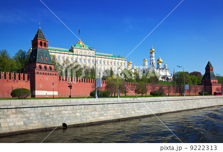 Moscow Kremlin from Moskva River 9222313