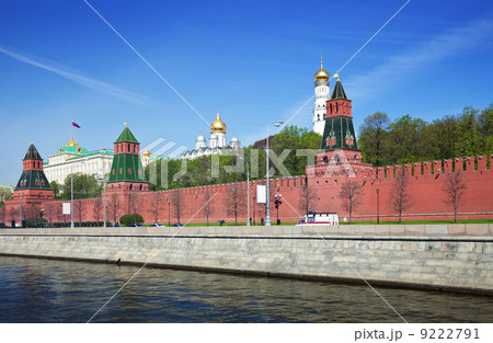 Kind to the Moscow Kremlin Kind to the Moscow Kremlin 9222791