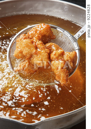 鶏の唐揚げ 9224628