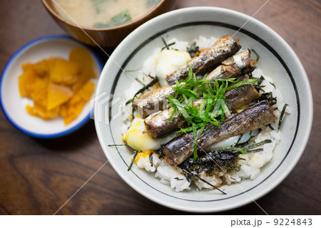 オイルサーディン丼 オイルサーディン丼 9224843