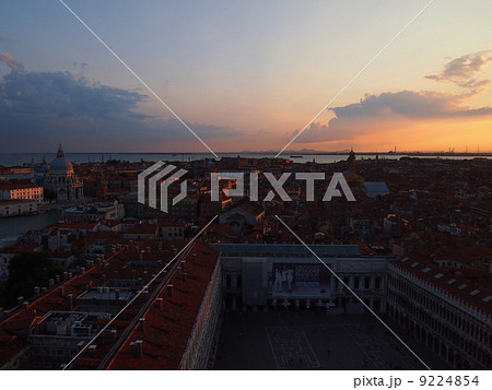 サンマルコ広場の夕焼け 9224854