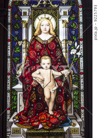 Mother and Child, stained glass in Vatican...の写真素材 [9225793] - PIXTA