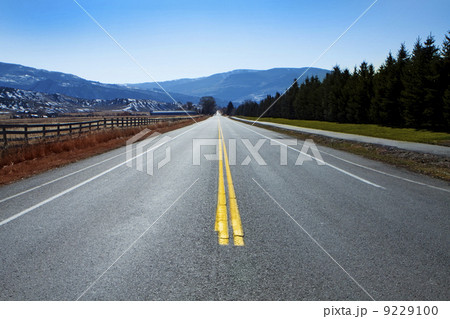 straight highway straight highway 9229100