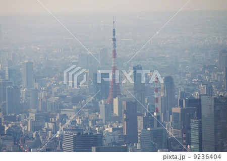 東京スカイツリー内から見た東京タワーと東京風景の写真素材