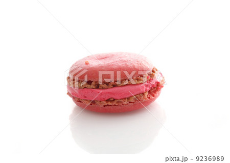 Macaron isolated in white background 9236989