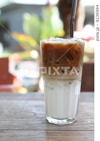coffee on wood background 9236994
