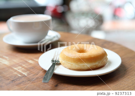 Donut Donut 9237313