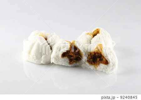 Chinese food Dim sum isolated in white background Chinese food Dim sum isolated in white background 9240845