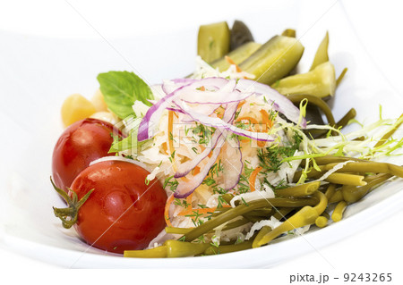 pickled vegetables 9243265