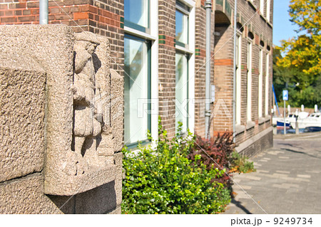 Monument in the Dutch city of Dordrecht, Netherlands Monument in the Dutch city of Dordrecht, Netherlands 9249734