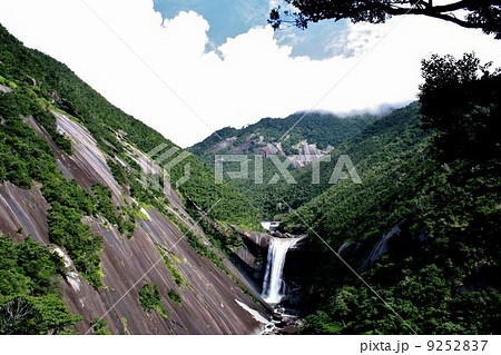 屋久島千尋滝１ 9252837