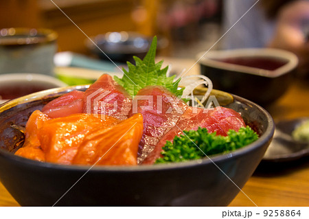 Salmon and tuna set on table 9258864