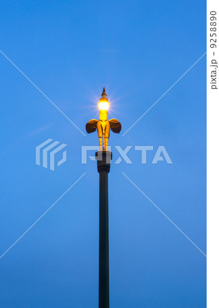 Swan Thai style street lamp pillar Swan Thai style street lamp pillar 9258890