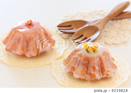 焼き菓子　ケーキ 9259828