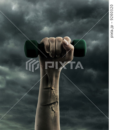 Dumbbell in hand Dumbbell in hand 9260320