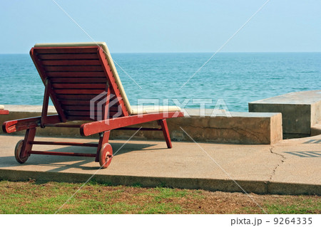 Lonely Chair 9264335