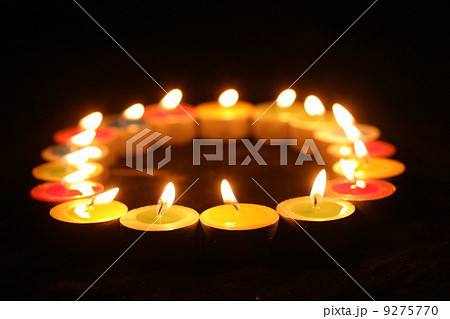 Closeup of burning candles Closeup of burning candles 9275770