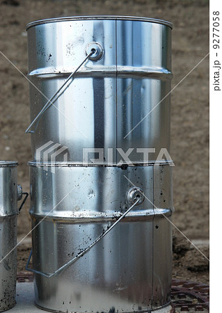 can metal can metal 9277058
