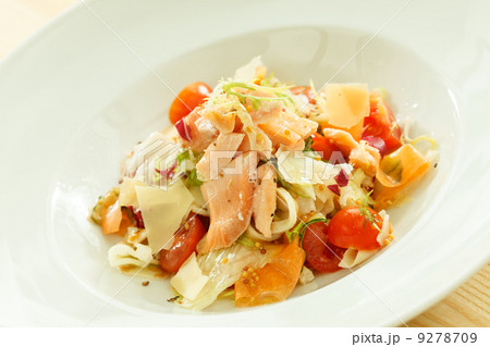 Salmon Salad 9278709