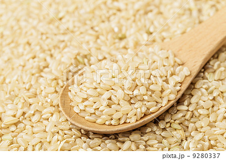 Brown rice and teaspoon Brown rice and teaspoon 9280337