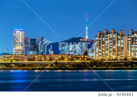 Seoul cityscape in South Korea 9280801