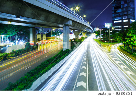 traffic in city at night traffic in city at night 9280851