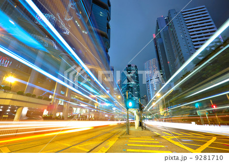 traffic light stream and highrise bulidings 9281710